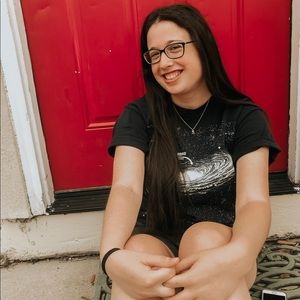 Meet your Posher, Molly